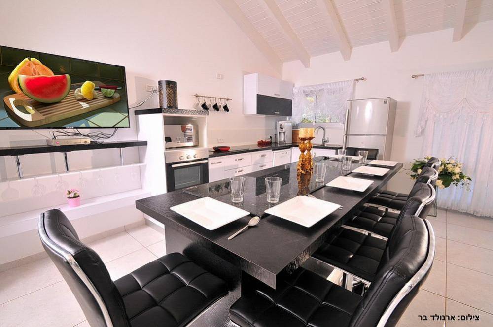 8765 מתחם פנימי, אחוזת אדל, וילה  בעבדון וילות - Vila 4 U