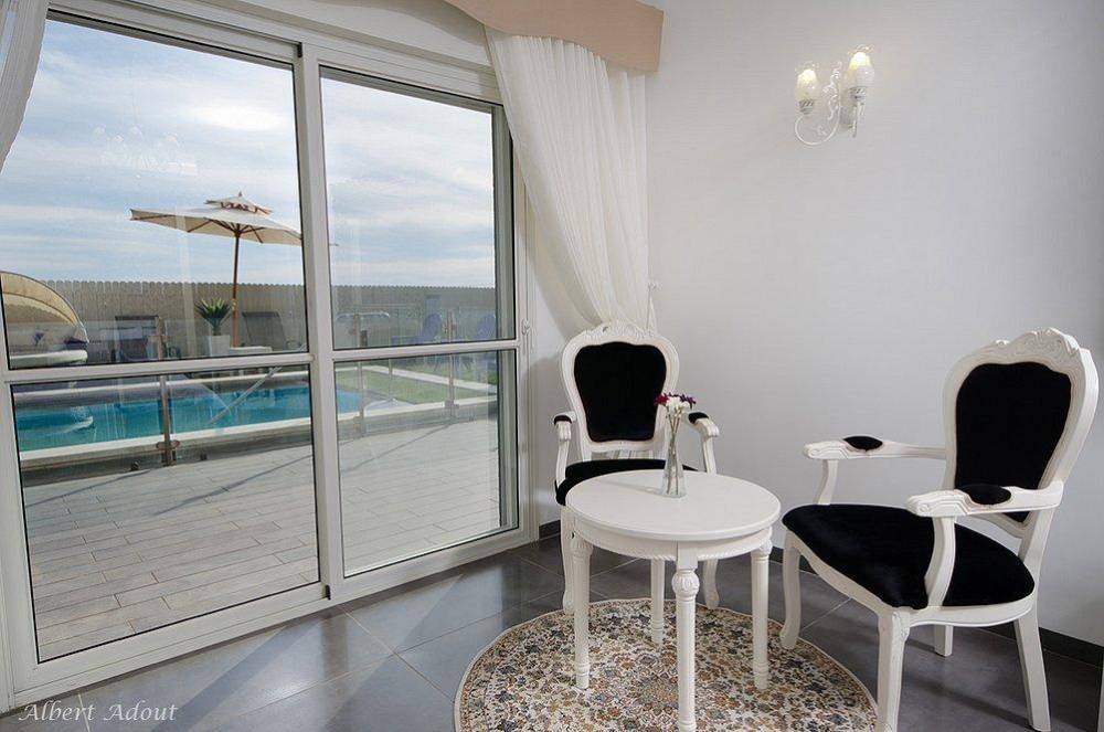 11251 גלריה כללית, וילה כינור דוד המלך, וילה  במנות וילות - Vila 4 U