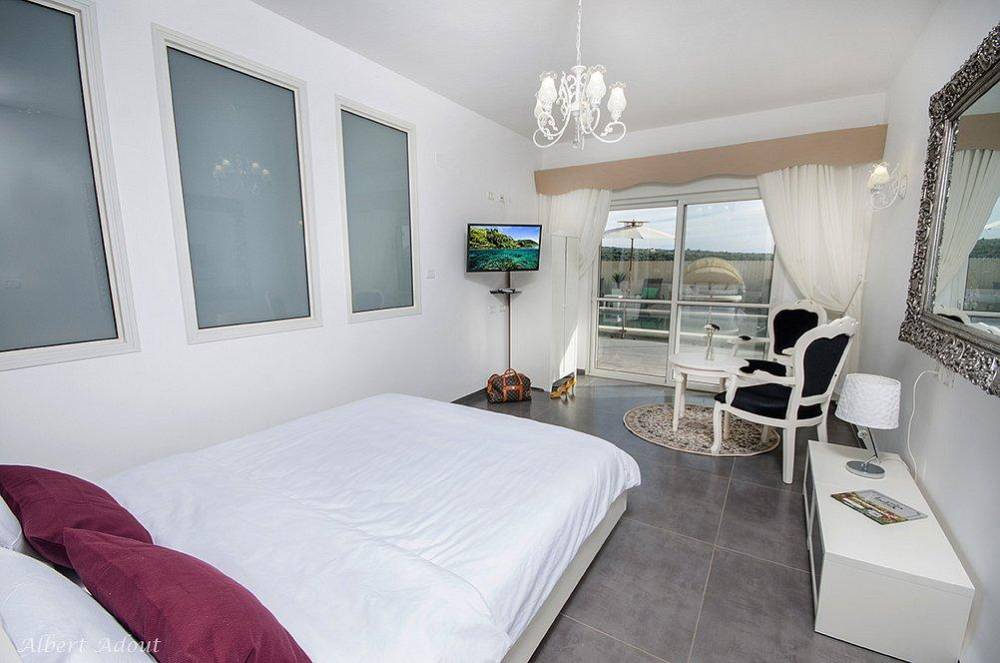 11274 מתחם פנימי והחדרים, וילה כינור דוד המלך, וילה  במנות וילות - Vila 4 U