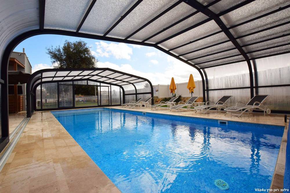 100874 גלריית חוץ, אחוזת עומרי, וילה  בצוריאל וילות - Vila 4 U