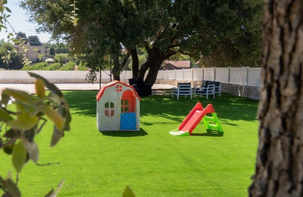 100888 גלריית חוץ, אחוזת עומרי, וילה  בצוריאל וילות - Vila 4 U