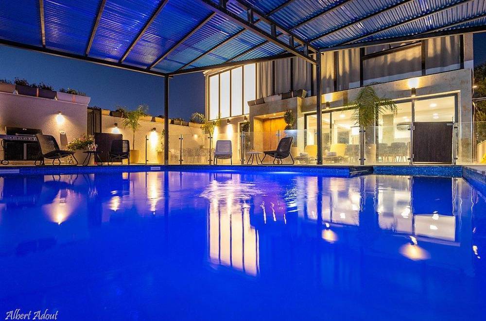 124499 גלריית חוץ, מתחם אירוח אודט, וילה  בזרעית וילות - Vila 4 U