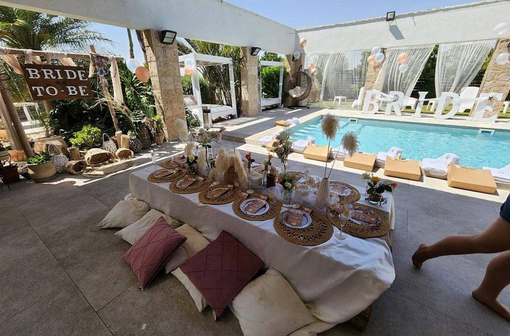 125518 אירועים במתחם, הברבור הורוד, וילה  בשדה צבי וילות - Vila 4 U