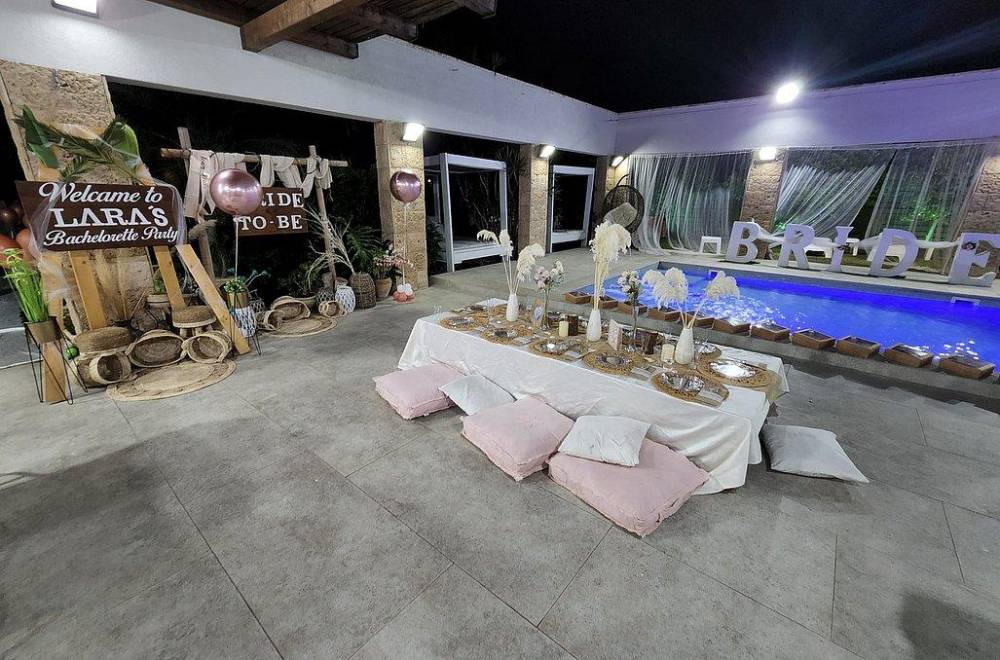 125519 אירועים במתחם, הברבור הורוד, וילה  בשדה צבי וילות - Vila 4 U