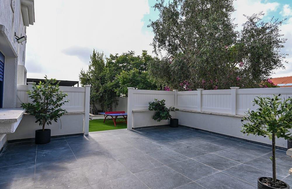 130717 מתחם חיצוני, אחוזת סנטוריני, וילה  בעין יעקב וילות - Vila 4 U