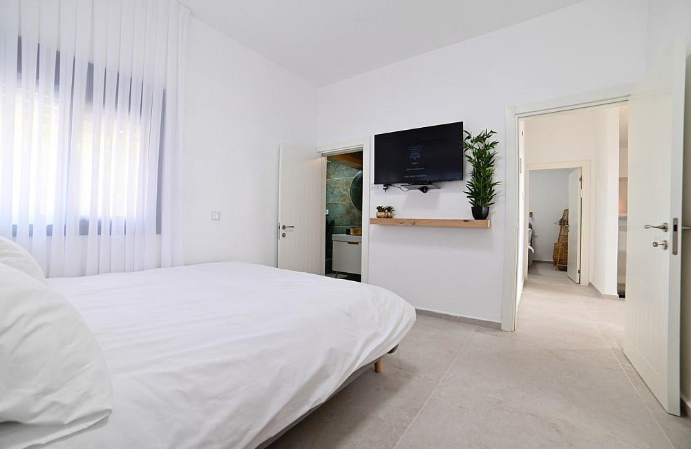 130732 מתחם פנימי, אחוזת סנטוריני, וילה  בעין יעקב וילות - Vila 4 U