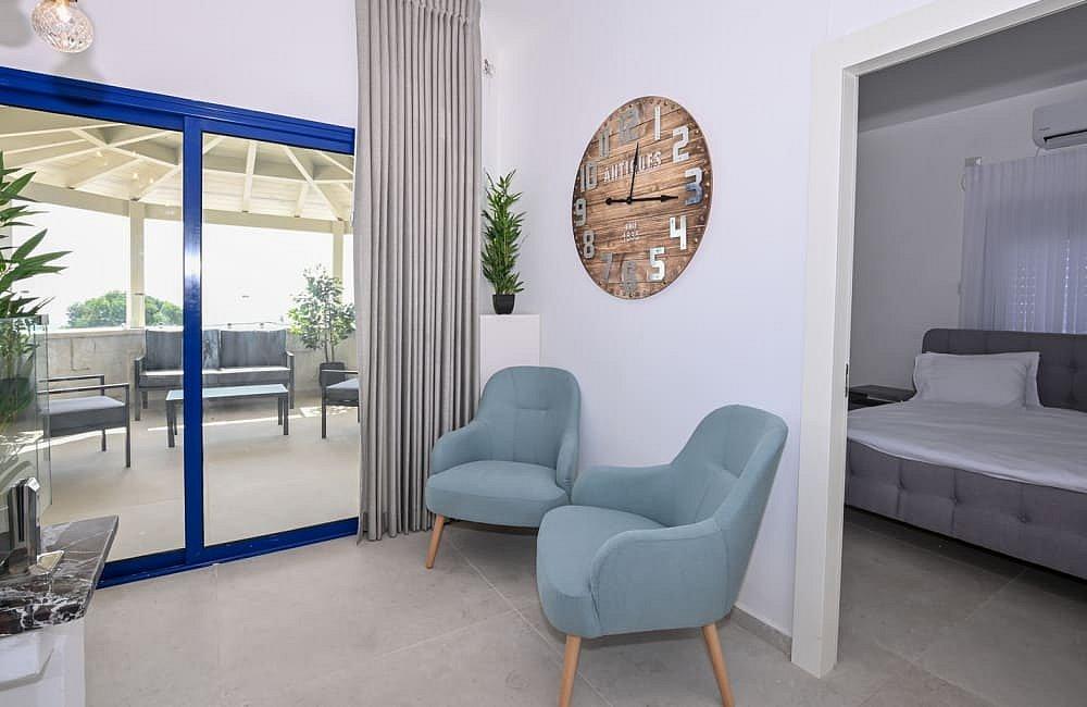 130734 מתחם פנימי, אחוזת סנטוריני, וילה  בעין יעקב וילות - Vila 4 U