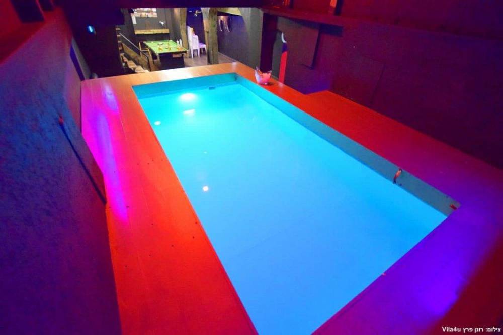 133877 ג'קוזי בריכה והמתחם החיצוני, וילה 117, וילה  בתל אביב וילות - Vila 4 U