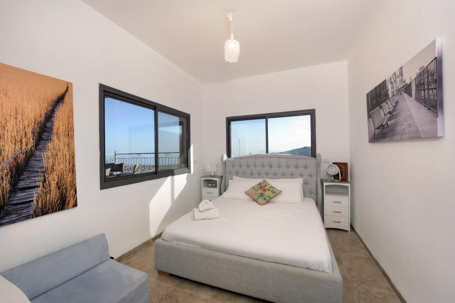 140449 פנים הוילה והחדרים, וילה נוף מולדת, וילה  בראש פינה וילות - Vila 4 U