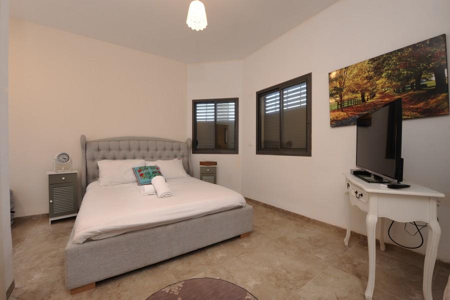 140458 פנים הוילה והחדרים, וילה נוף מולדת, וילה  בראש פינה וילות - Vila 4 U