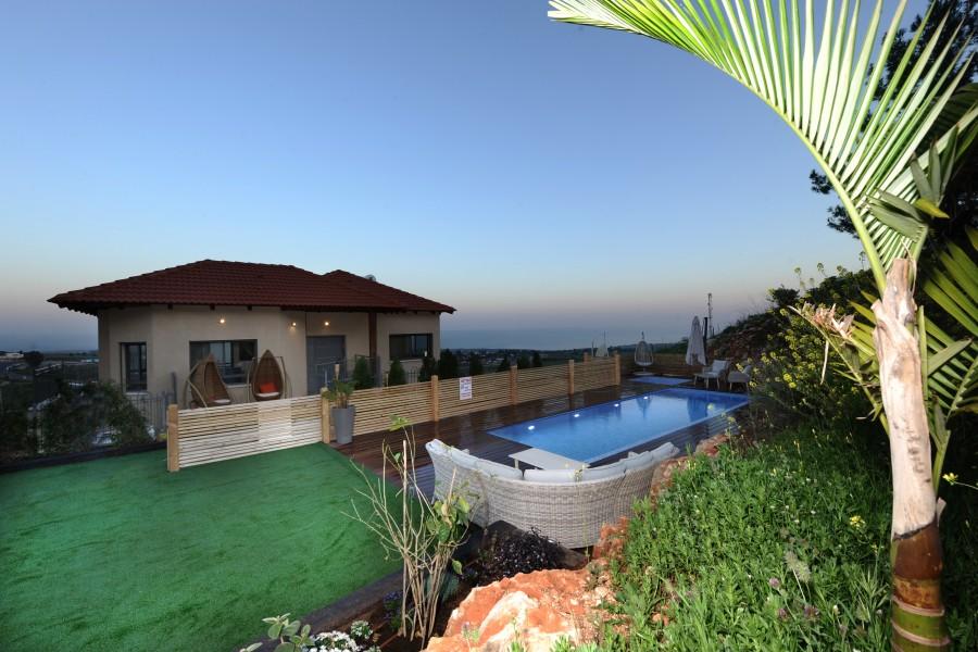 140477 חצר ובריכה, וילה נוף מולדת, וילה  בראש פינה וילות - Vila 4 U