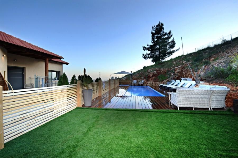 140487 חצר ובריכה, וילה נוף מולדת, וילה  בראש פינה וילות - Vila 4 U