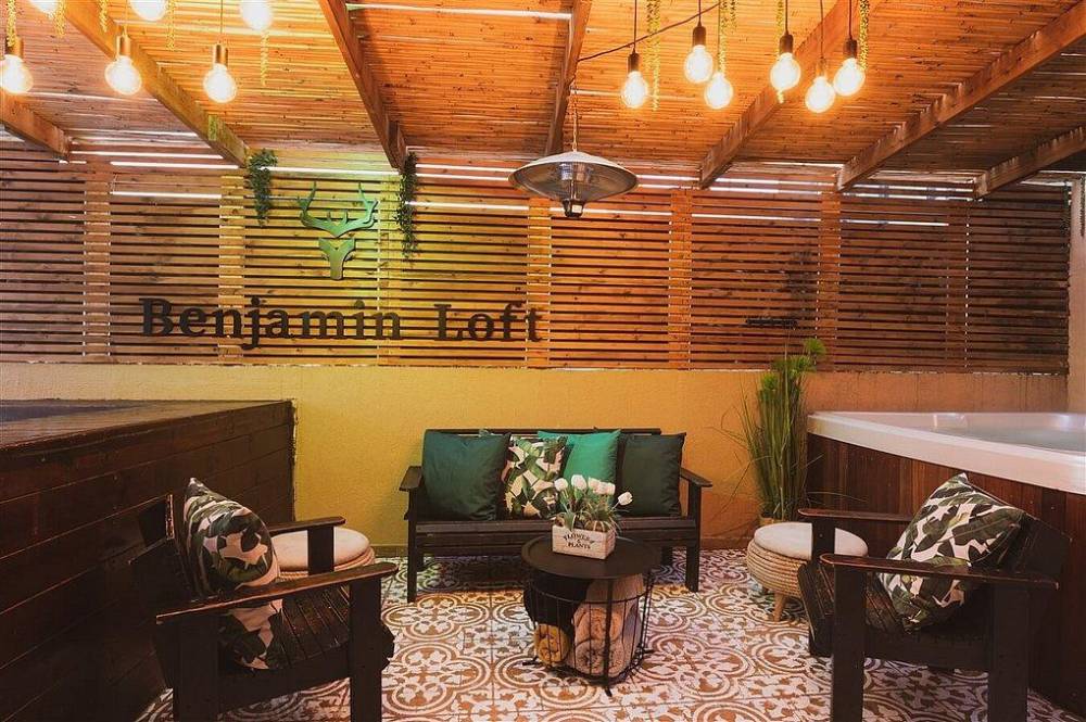 143134 חצר המתחם, בנגמין לופט, וילה  בבנימינה וילות - Vila 4 U