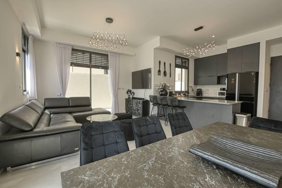 143191 המתחם הפנימי, וילה עלמת החן, וילה  באילת וילות - Vila 4 U