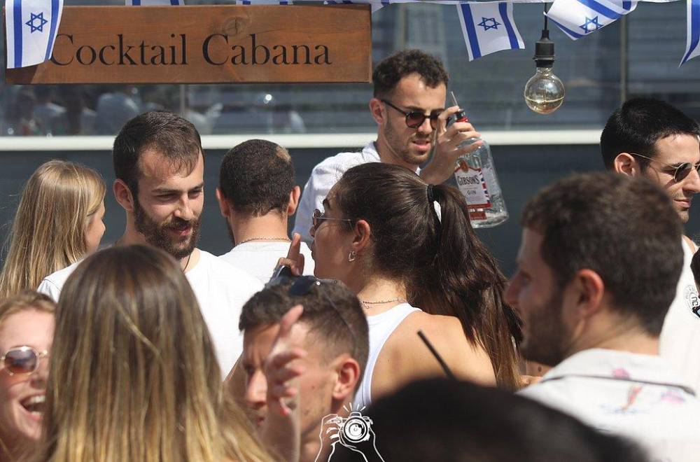 145202 אירועים במתחם, אלמאגו רוף תל אביב, וילה  בתל אביב וילות - Vila 4 U