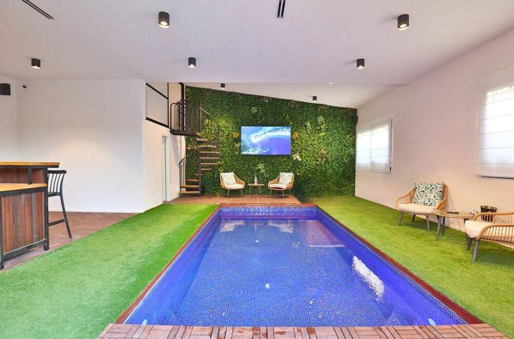 145384 מתחם הבריכה, אחוזת יולי איוונטס, וילה  בנתניה וילות - Vila 4 U