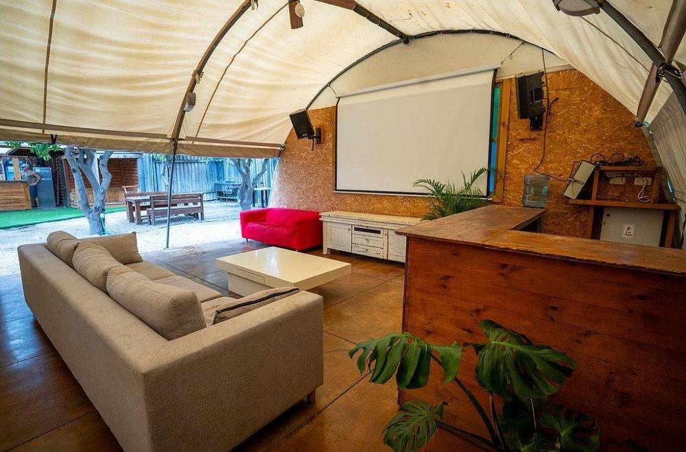 153986 כללי, וויליג בר איוונטס, וילה  בנווה מבטח וילות - Vila 4 U