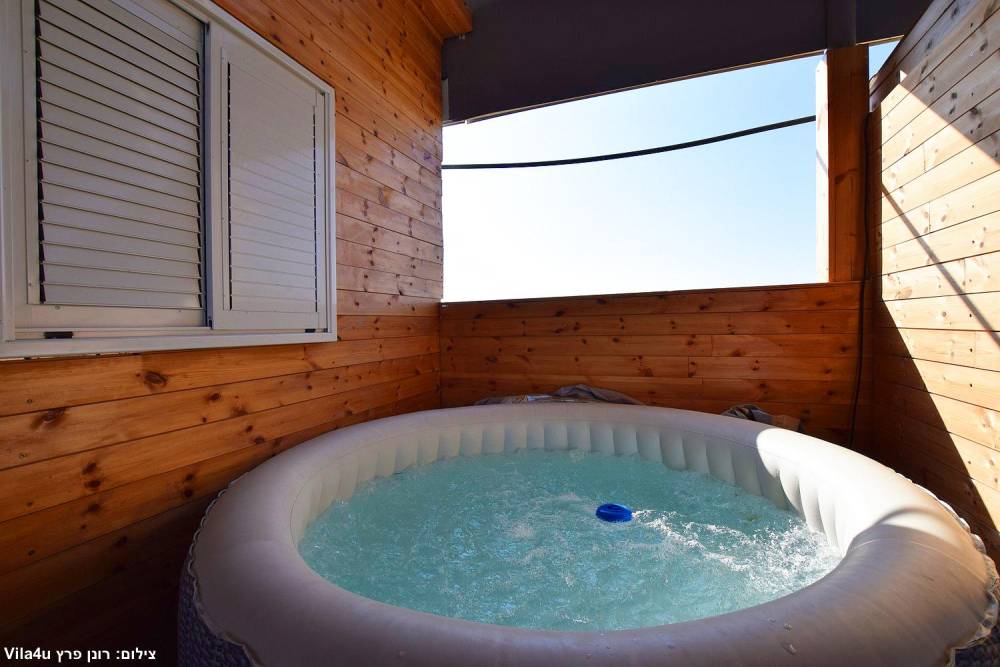 אחוזת וניש כללי, אחוזת וניש, וילה  בעזריקם וילות - Vila 4 U