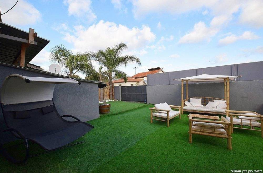 אחוזת וניש המתחם החיצוני, אחוזת וניש, וילה  בעזריקם וילות - Vila 4 U