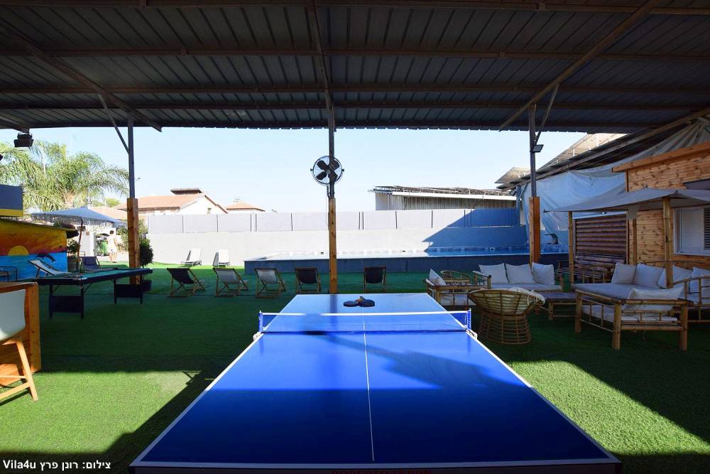 אחוזת וניש המתחם החיצוני, אחוזת וניש, וילה  בעזריקם וילות - Vila 4 U