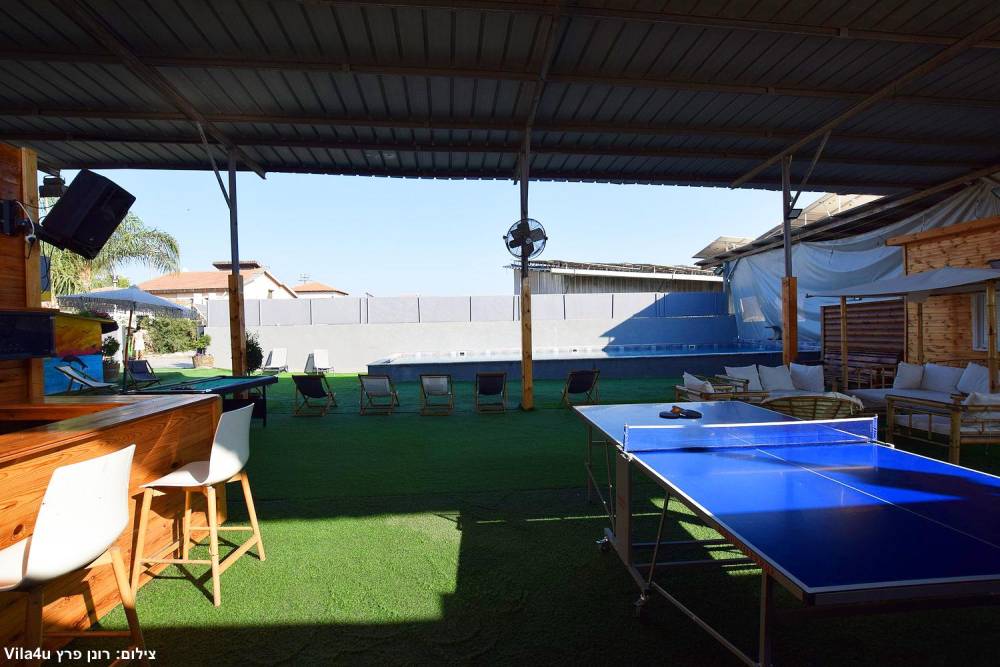 אחוזת וניש המתחם החיצוני, אחוזת וניש, וילה  בעזריקם וילות - Vila 4 U