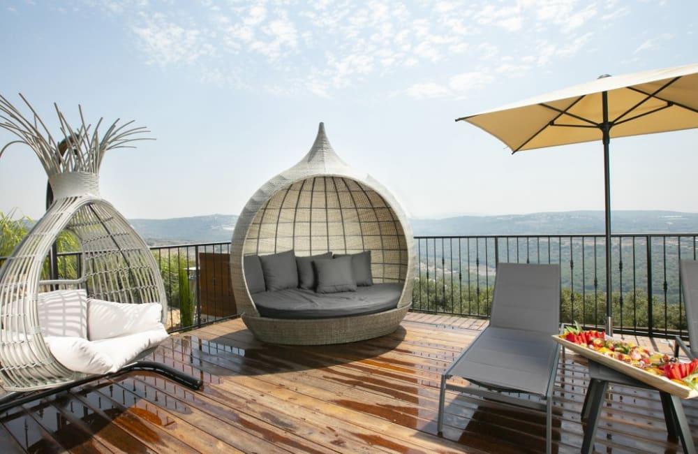 156070 המתחם החיצוני, אחוזת סאנשיין, וילה  בזרעית וילות - Vila 4 U