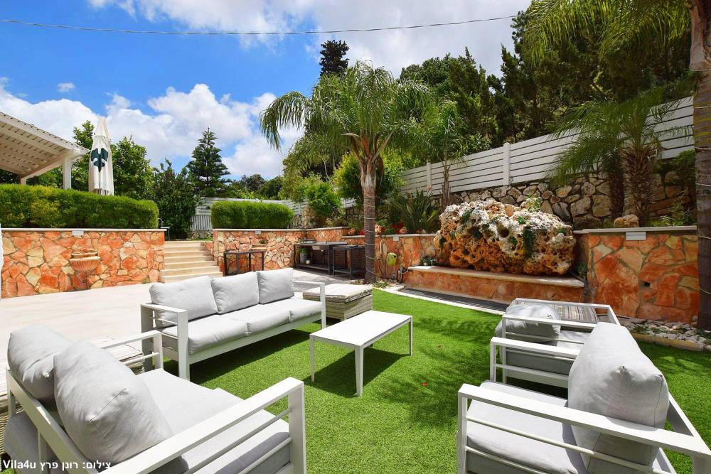 וילה במצפה הבחוץ ספות וילה במצפה - כללי, וילה במצפה, וילה  בכרמיאל וילות - Vila 4 U