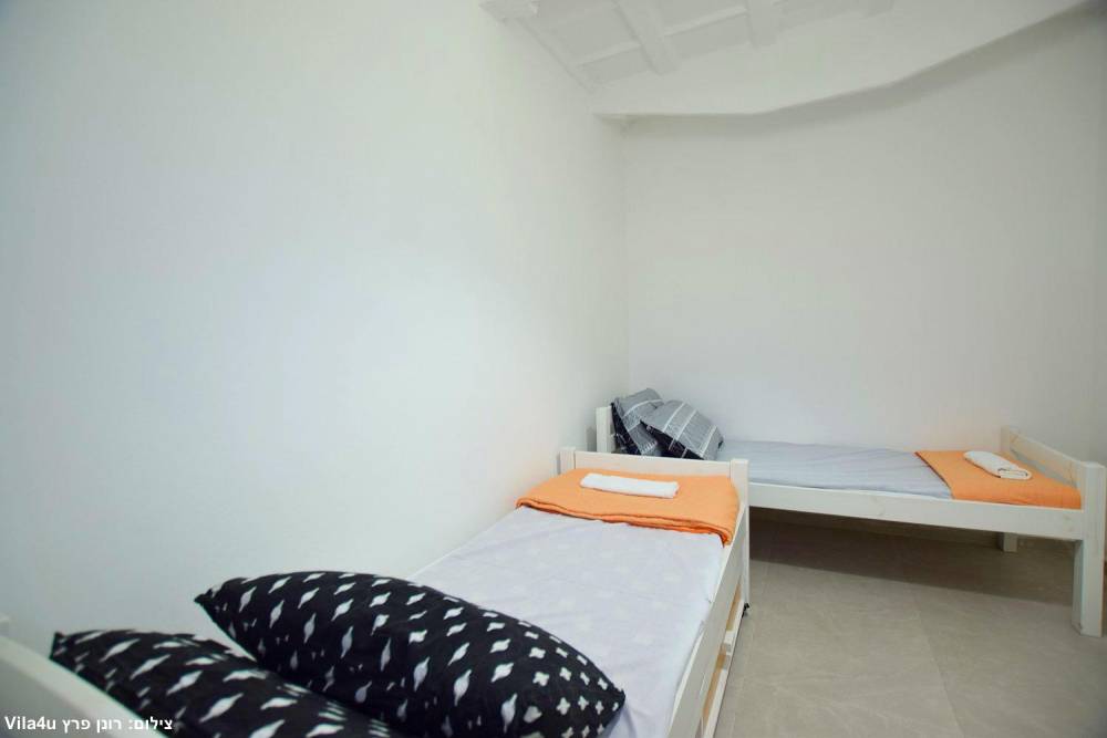 167490 גלריה כללית, אחוזת אביאל בכנרת, וילה  בטבריה וילות - Vila 4 U