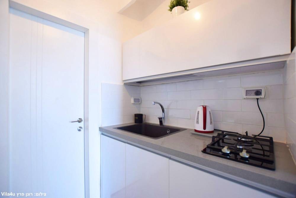 167546 גלרית פנים, אחוזת אביאל בכנרת, וילה  בטבריה וילות - Vila 4 U