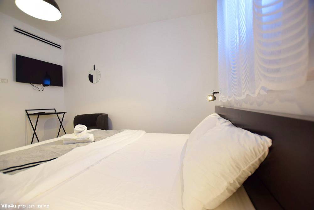 167547 גלרית פנים, אחוזת אביאל בכנרת, וילה  בטבריה וילות - Vila 4 U