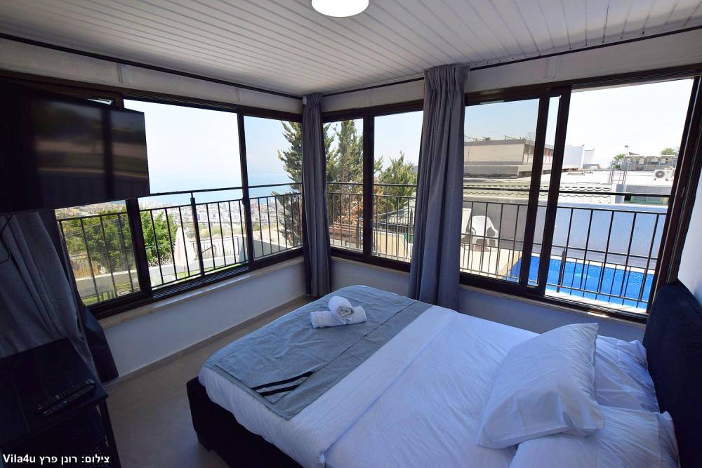 167563 גלרית פנים, אחוזת אביאל בכנרת, וילה  בטבריה וילות - Vila 4 U