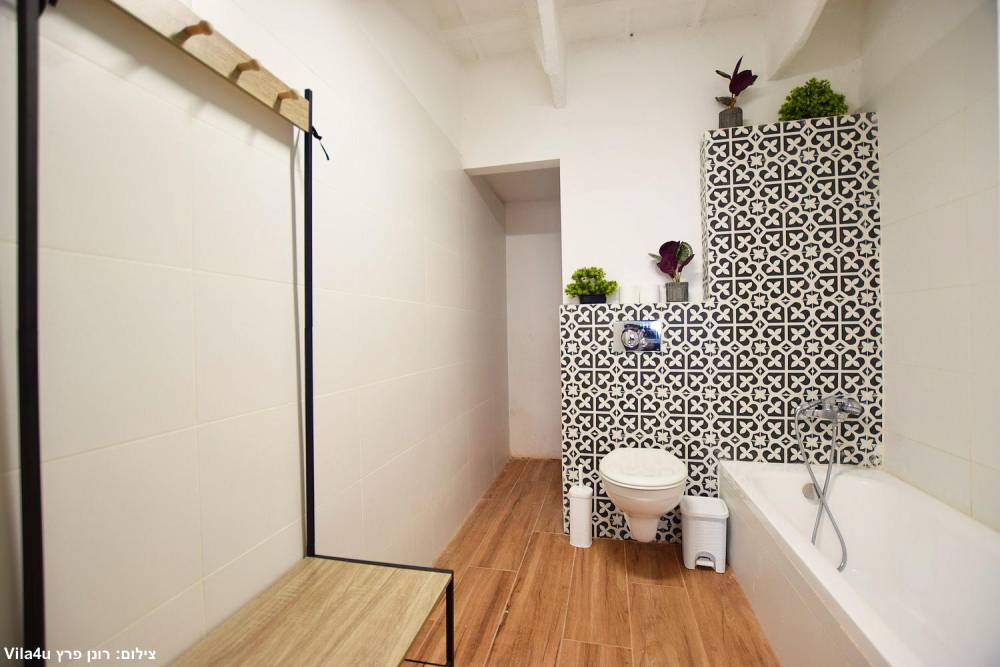 167566 גלרית פנים, אחוזת אביאל בכנרת, וילה  בטבריה וילות - Vila 4 U