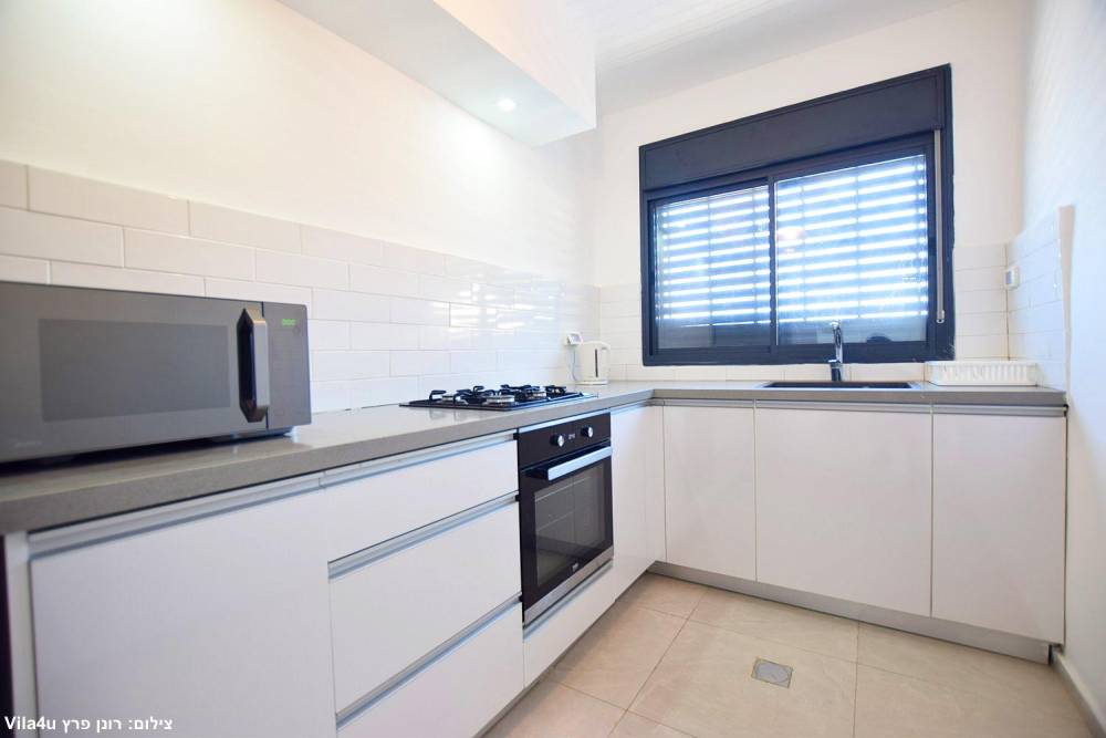 167567 גלרית פנים, אחוזת אביאל בכנרת, וילה  בטבריה וילות - Vila 4 U