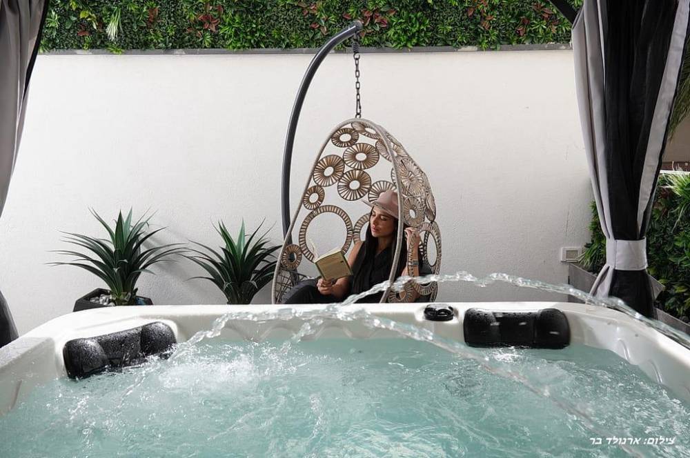 167679 מתחמי הבריכות, M בוטיק, וילה  בנוף כנרת וילות - Vila 4 U