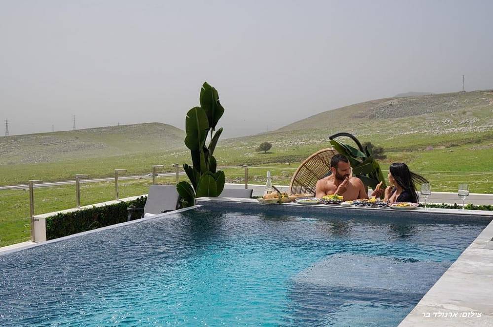 167682 מתחמי הבריכות, M בוטיק, וילה  בנוף כנרת וילות - Vila 4 U