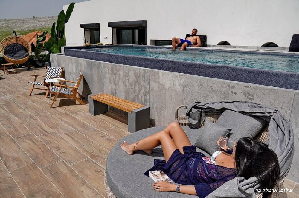 167688 מתחמי הבריכות, M בוטיק, וילה  בנוף כנרת וילות - Vila 4 U