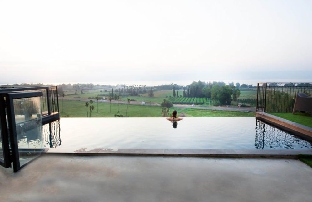 169885 המתחם החיצוני, וילה קסם הנוף מגדל, וילה  במגדל וילות - Vila 4 U