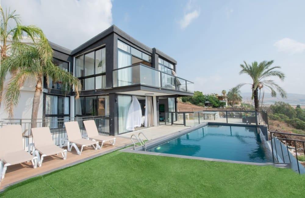 169886 המתחם החיצוני, וילה קסם הנוף מגדל, וילה  במגדל וילות - Vila 4 U