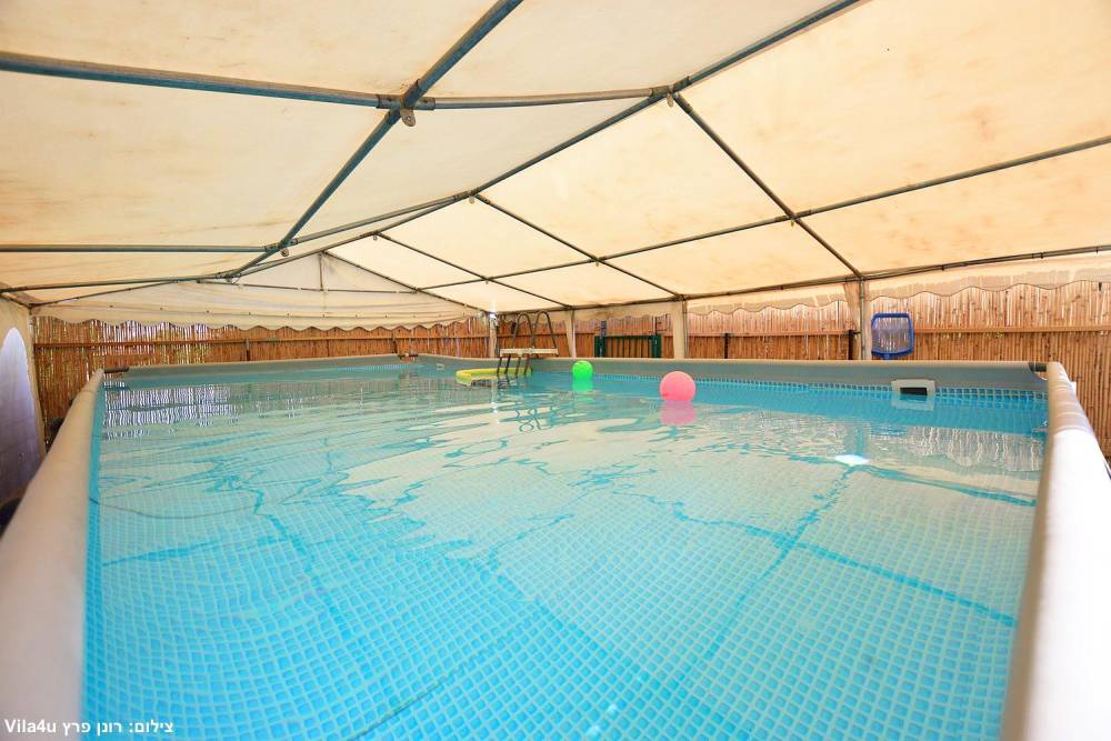 174602 החצר והבריכה, וילה רימונה יבנאל, וילה  ביבנאל וילות - Vila 4 U