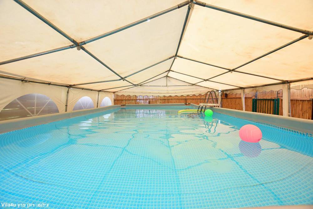 174604 החצר והבריכה, וילה רימונה יבנאל, וילה  ביבנאל וילות - Vila 4 U