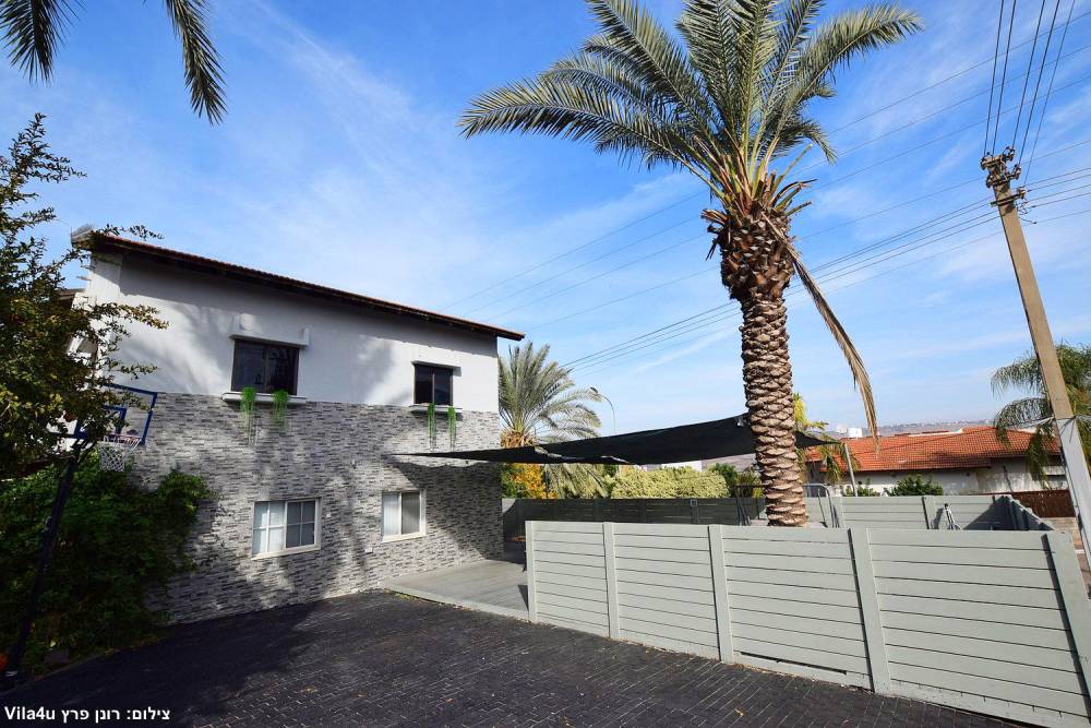 174622 החצר והבריכה, וילה רימונה יבנאל, וילה  ביבנאל וילות - Vila 4 U