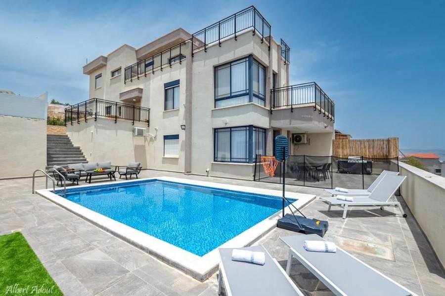 176487 גלריית חוץ, וילת אירוח שבת אחים, וילה  בנוף כנרת וילות - Vila 4 U