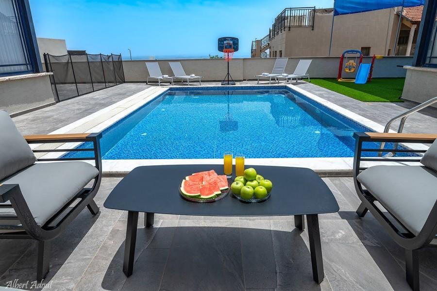 176489 גלריית חוץ, וילת אירוח שבת אחים, וילה  בנוף כנרת וילות - Vila 4 U