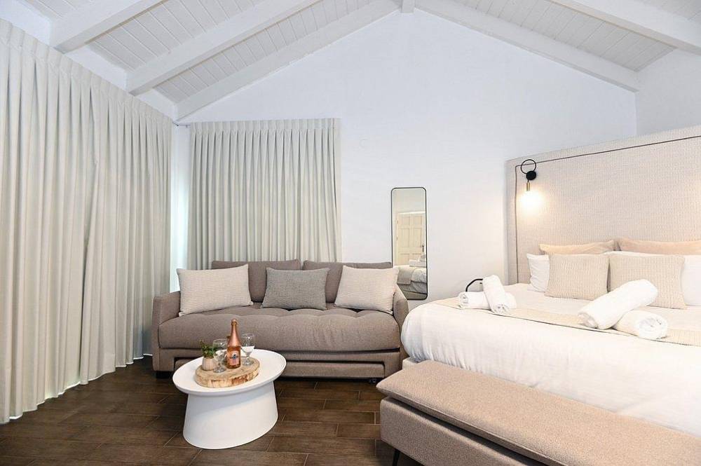 179353 בקתות האירוח, אחוזת לירי ריזורט, וילה  בטבריה וילות - Vila 4 U