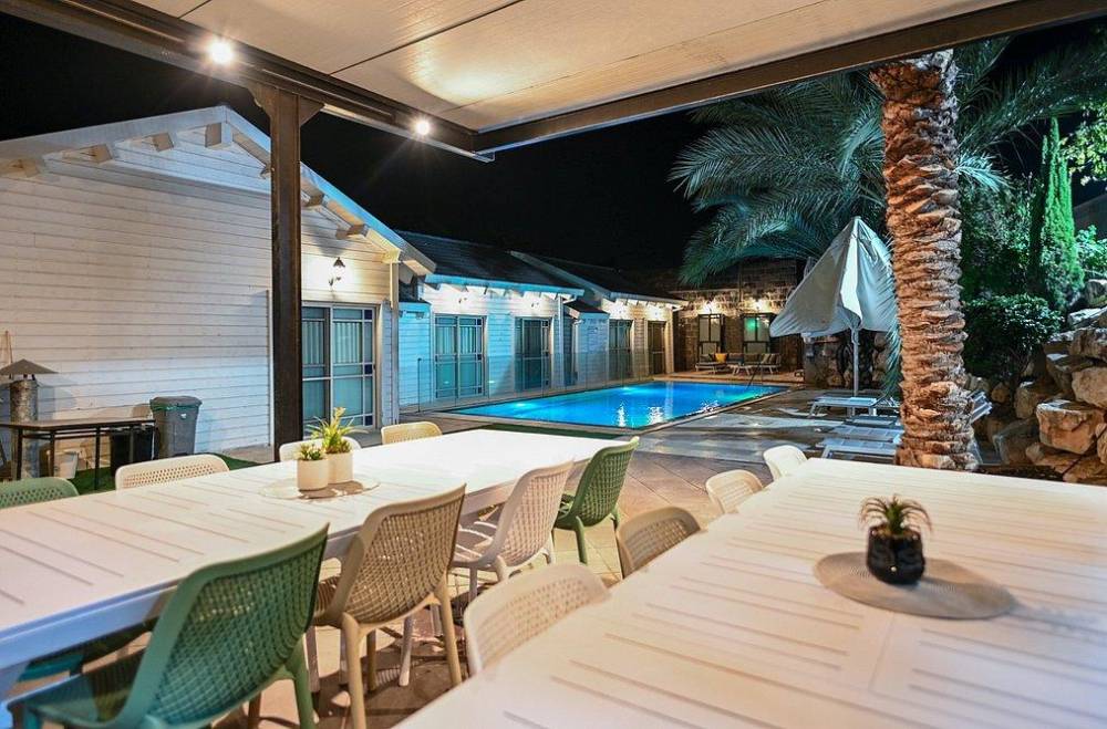 179492 גלריה כללית, אחוזת לירי ריזורט, וילה  בטבריה וילות - Vila 4 U