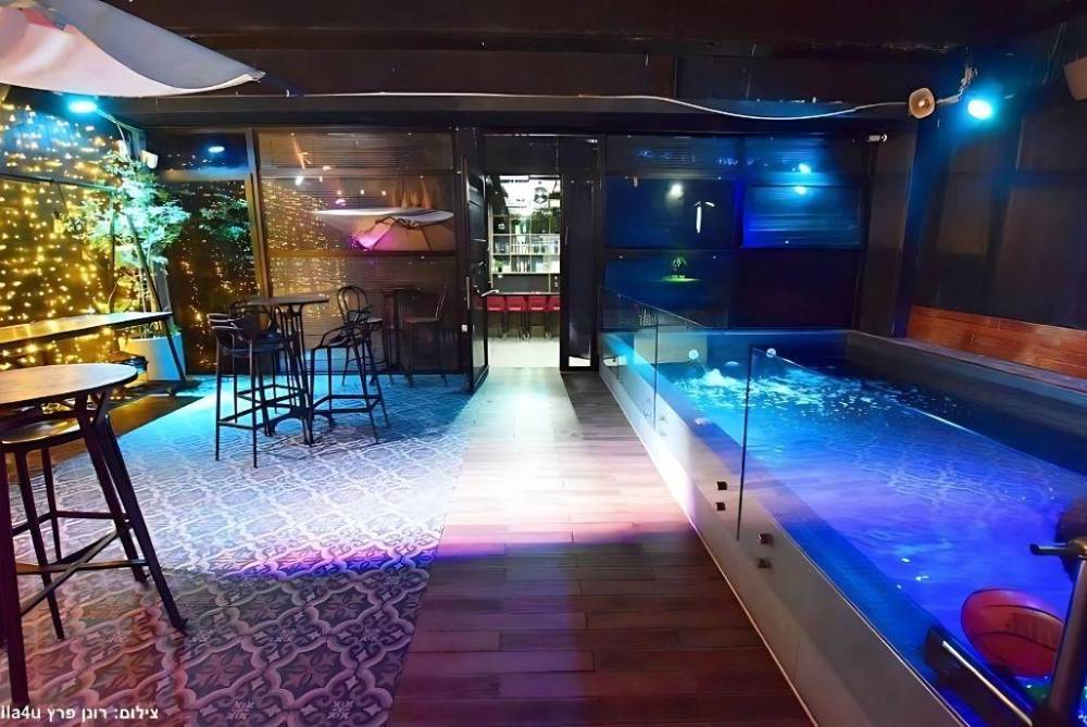 182419 מתחם החוץ והבריכה, פרייבט בר - Private Bar, וילה  בראשון לציון וילות - Vila 4 U