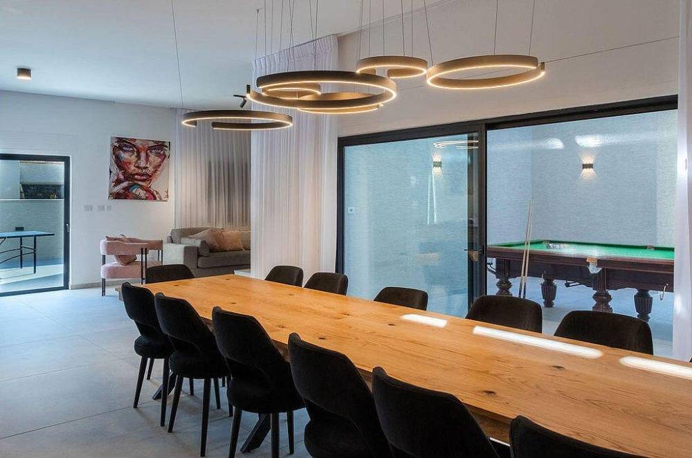 182736 גלרית פנים, וילה דיזאייר בוטיק, וילה  בספסופה וילות - Vila 4 U