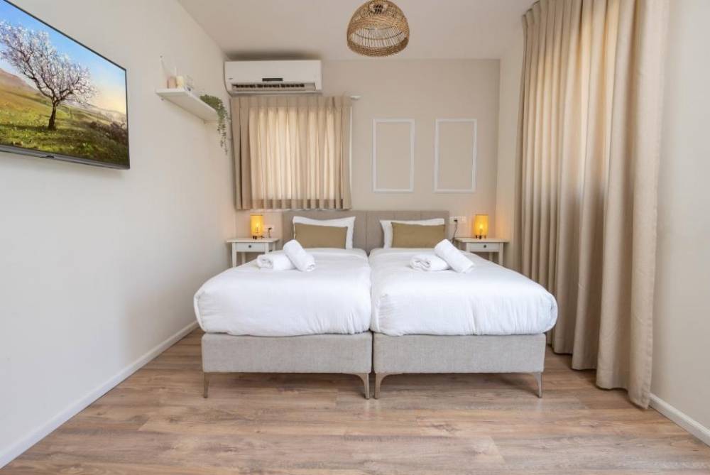 184546 המתחם הפנימי, אחוזת תבור, וילה  באחוזת ברק וילות - Vila 4 U