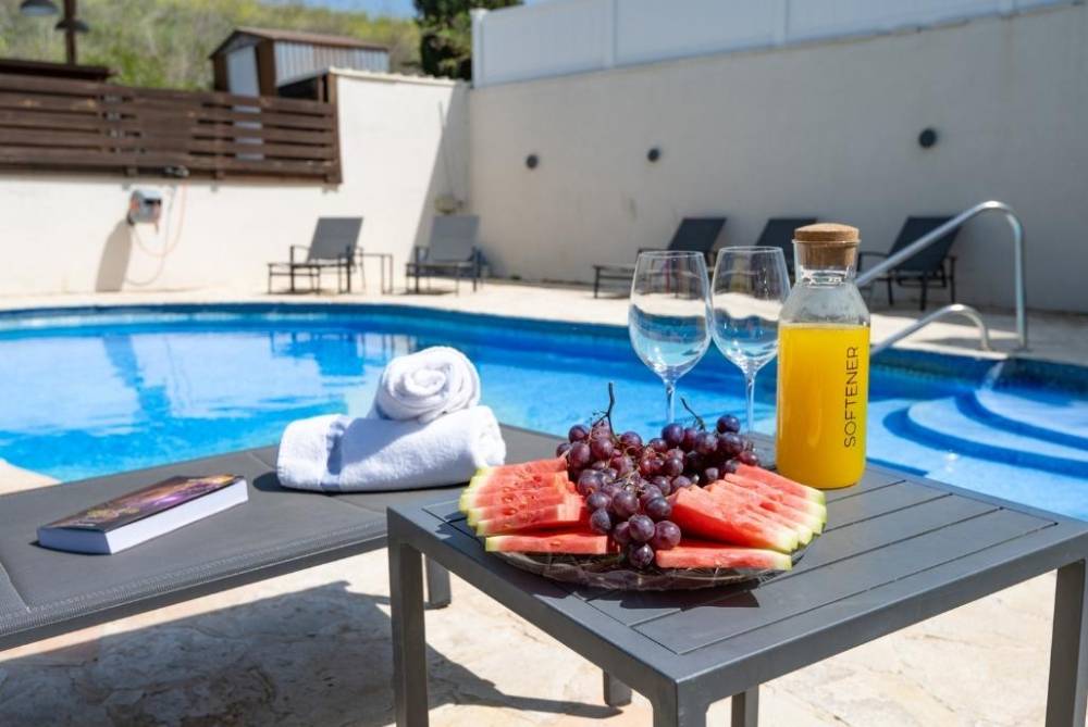 184580 המתחם החיצוני, אחוזת תבור, וילה  באחוזת ברק וילות - Vila 4 U