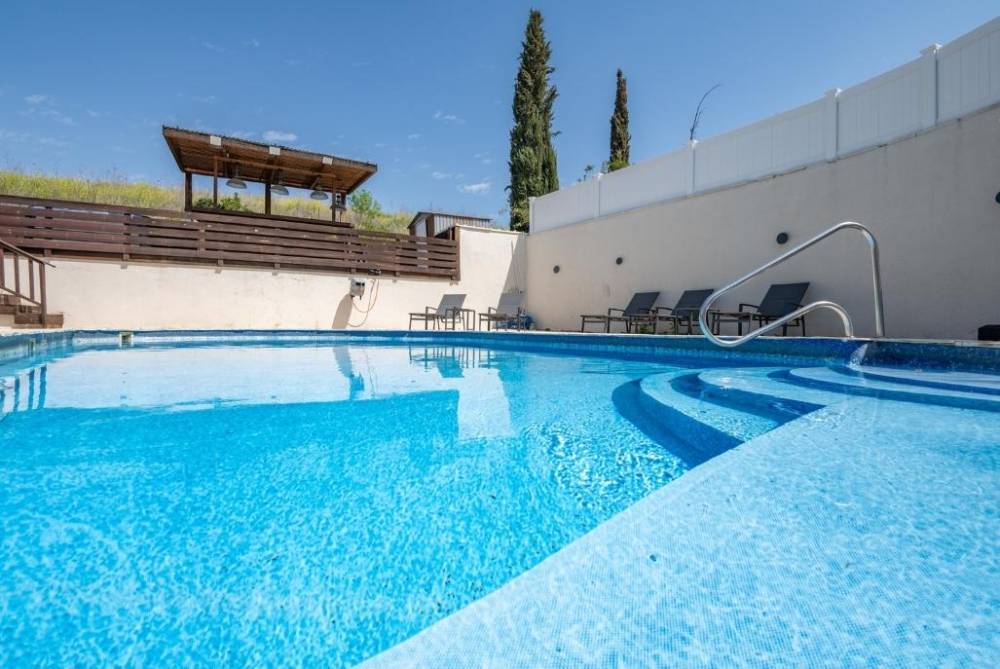 184603 המתחם החיצוני, אחוזת תבור, וילה  באחוזת ברק וילות - Vila 4 U